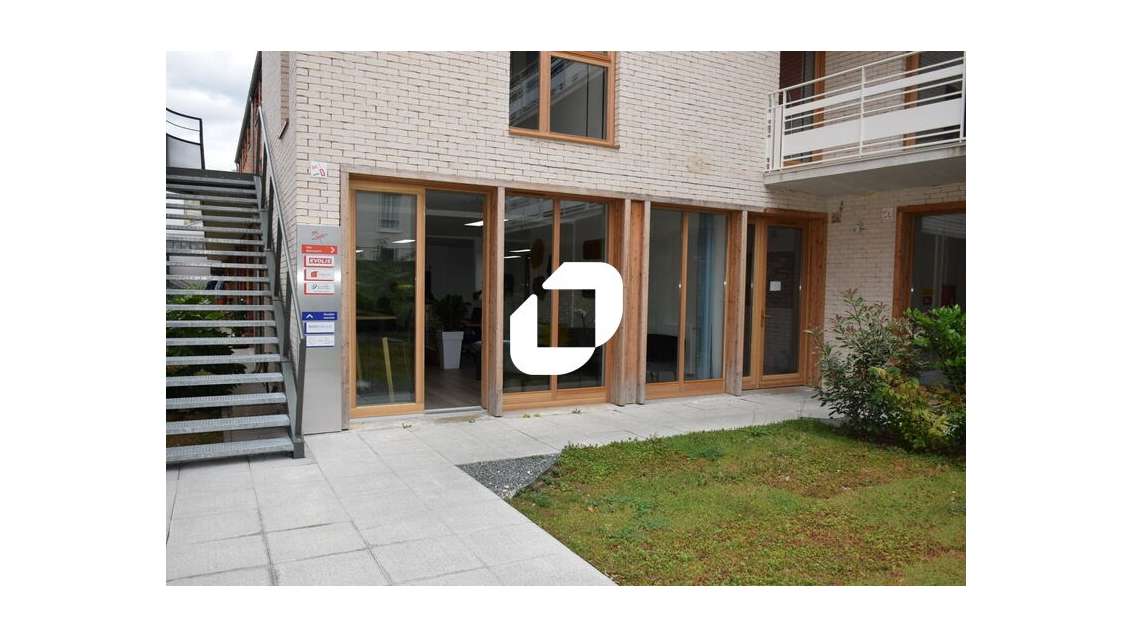 A louer Bureaux 87m² Arcueil