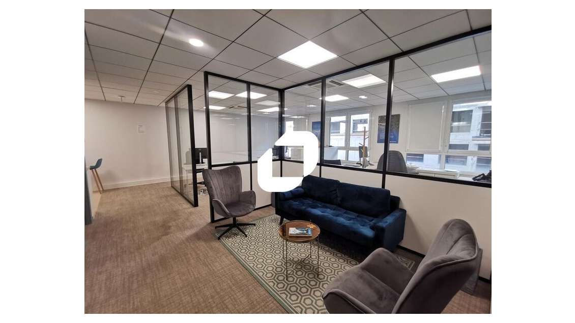 A louer Bureaux 213m² Arcueil