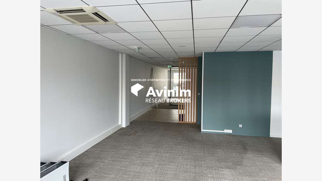 A louer plateau de bureaux 213m² R+1 à Arcueil
