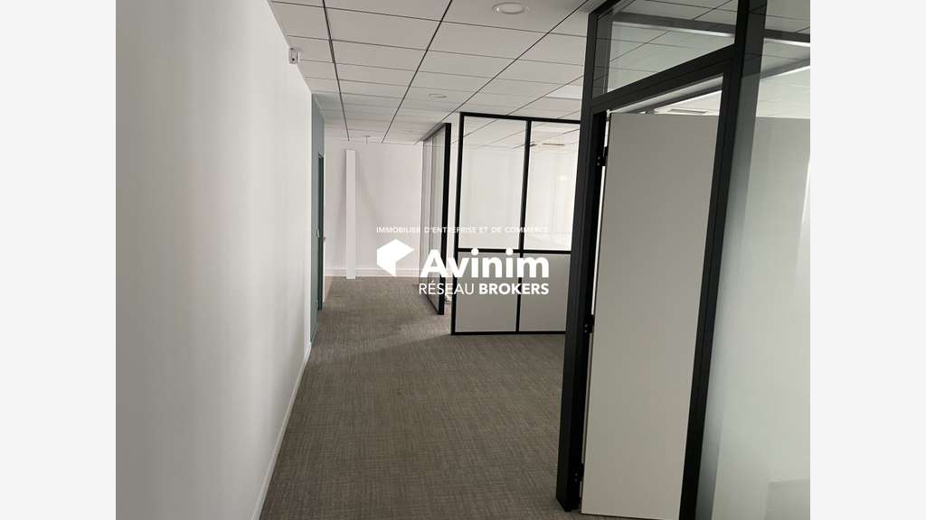 A louer plateau de bureaux 213m² R+1 à Arcueil