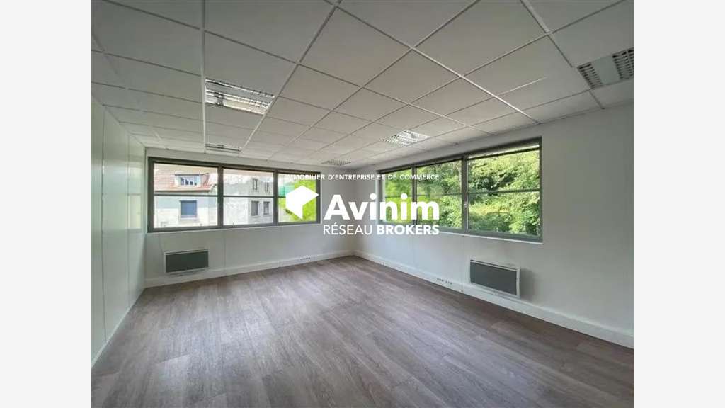 A louer bureau 268m² R+1 à Arceuil