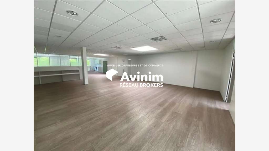 A louer bureau 268m² R+1 à Arceuil