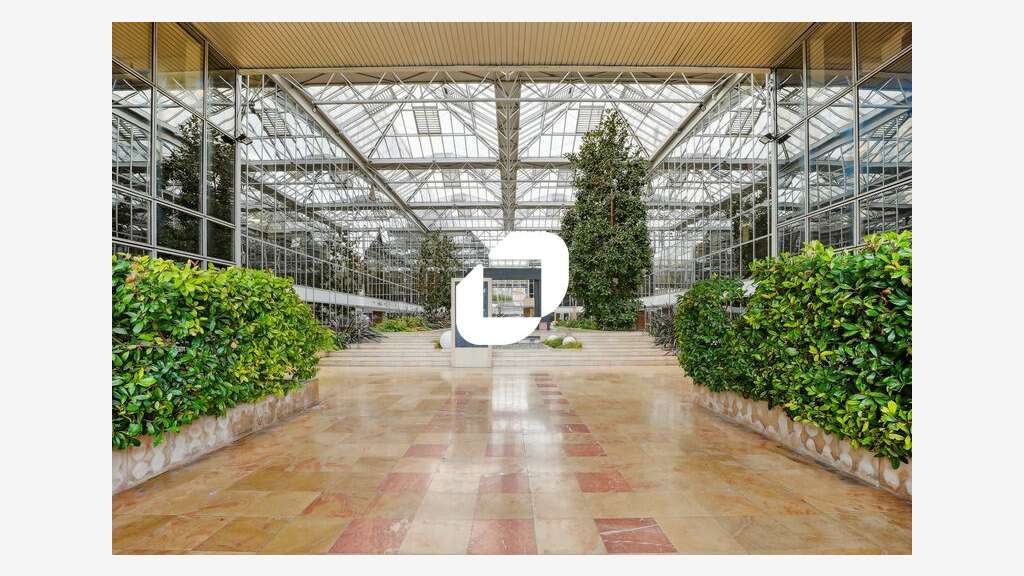 A louer Bureaux 247m² Arcueil