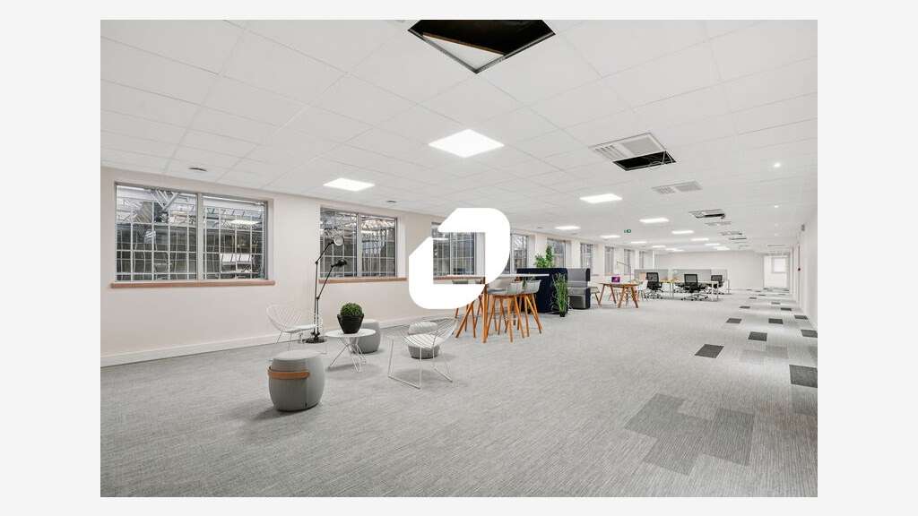 A louer Bureaux 247m² Arcueil