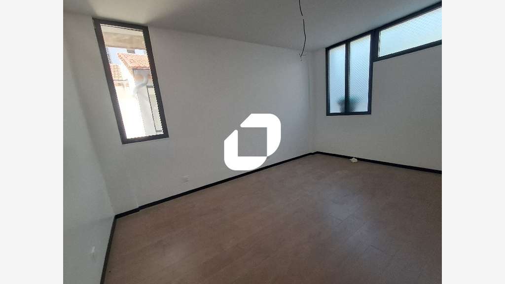 A louer Bureaux 244m² Arcueil