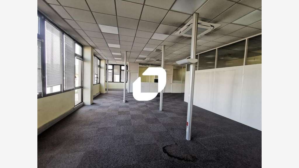 A louer Bureaux 151m² Arcueil