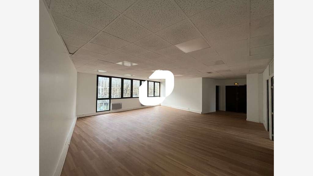 A louer Bureaux 1240m² Arcueil