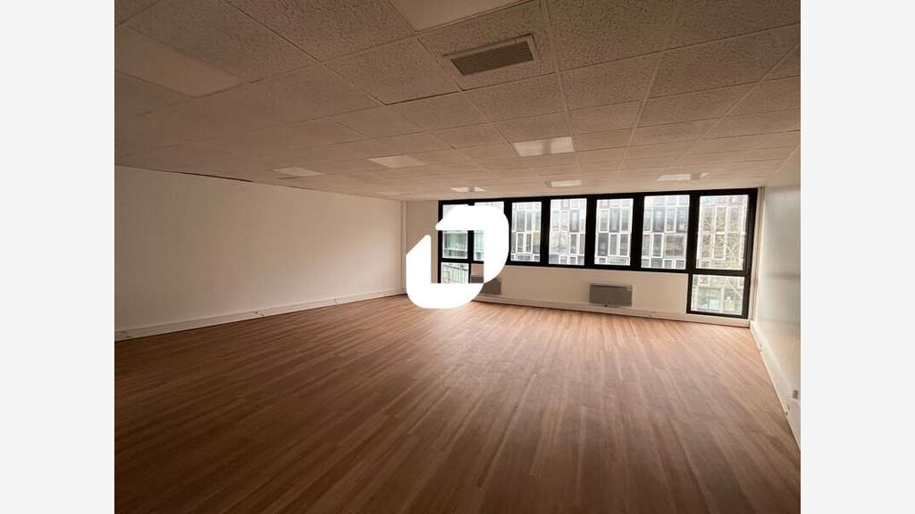 A louer Bureaux 1240m² Arcueil