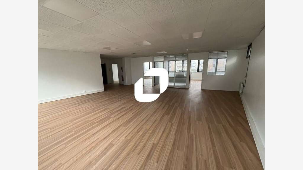 A louer Bureaux 1240m² Arcueil