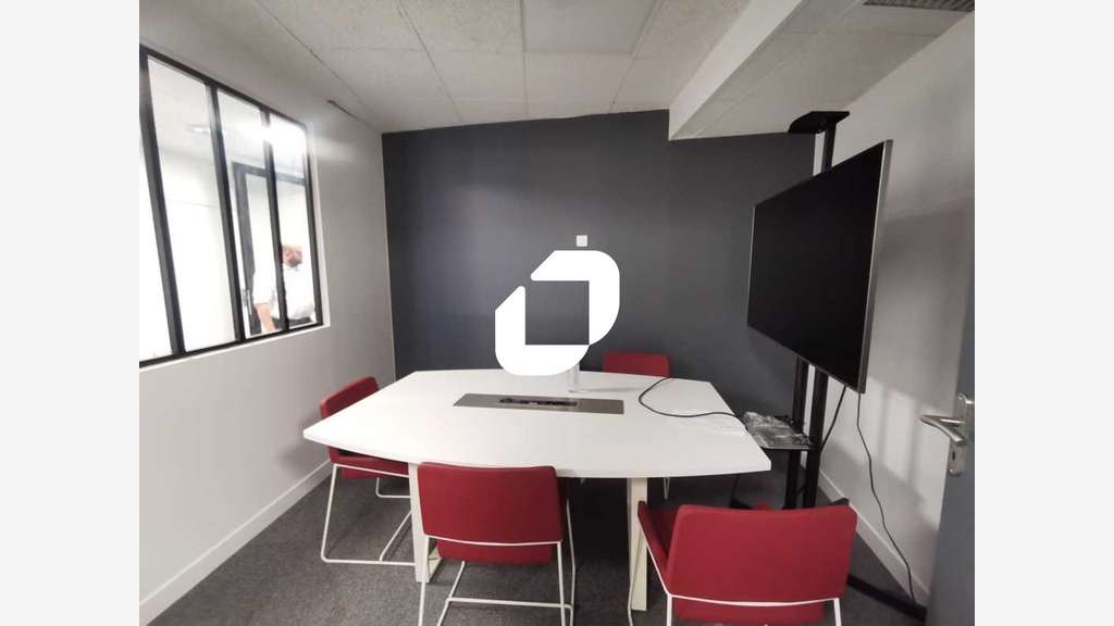 A louer Bureaux 1240m² Arcueil