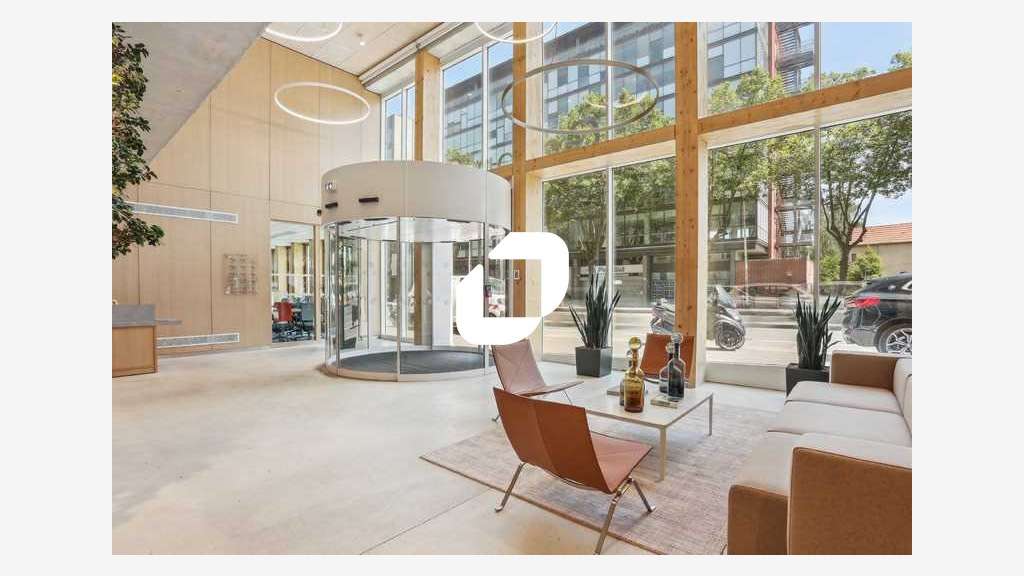 A louer Bureaux 1520m² Arcueil