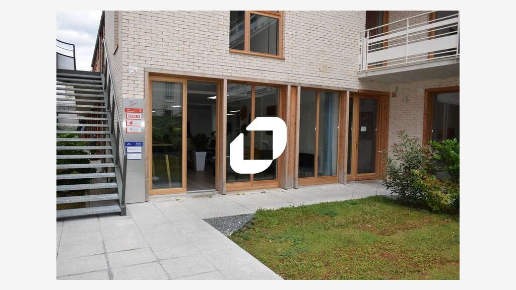 A louer Bureaux 89m² Arcueil