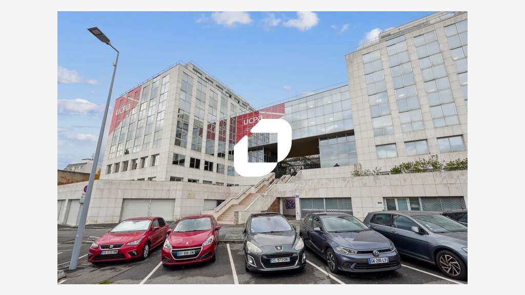 A louer Bureaux 2492m² Arcueil