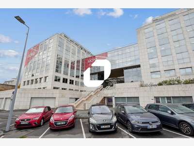 A louer Bureaux 2492m² Arcueil