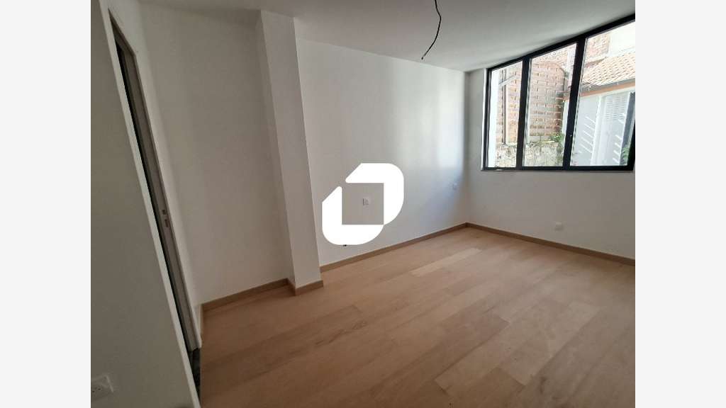 A louer Bureaux 244m² Arcueil