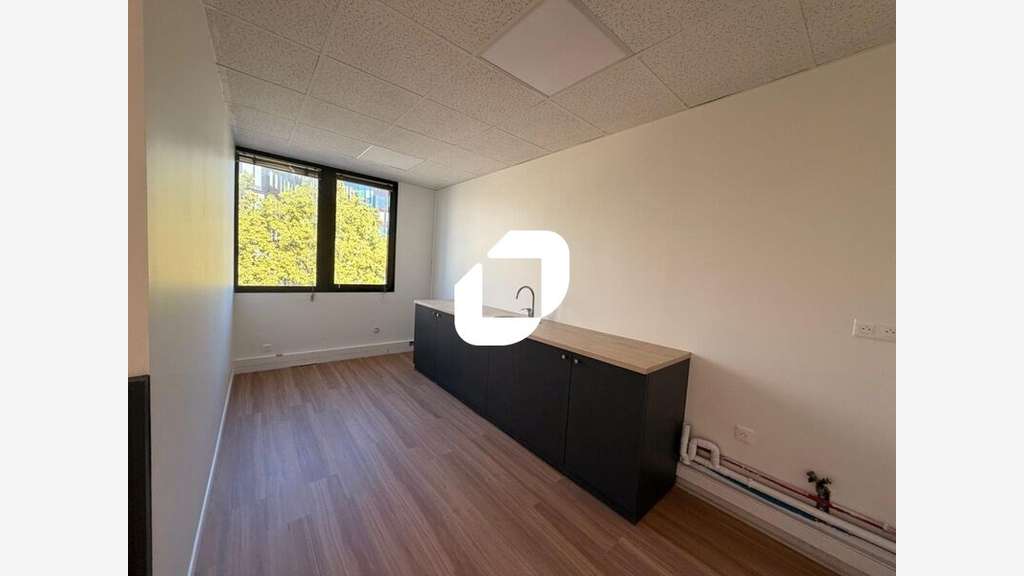 A louer Bureaux 1240m² Arcueil