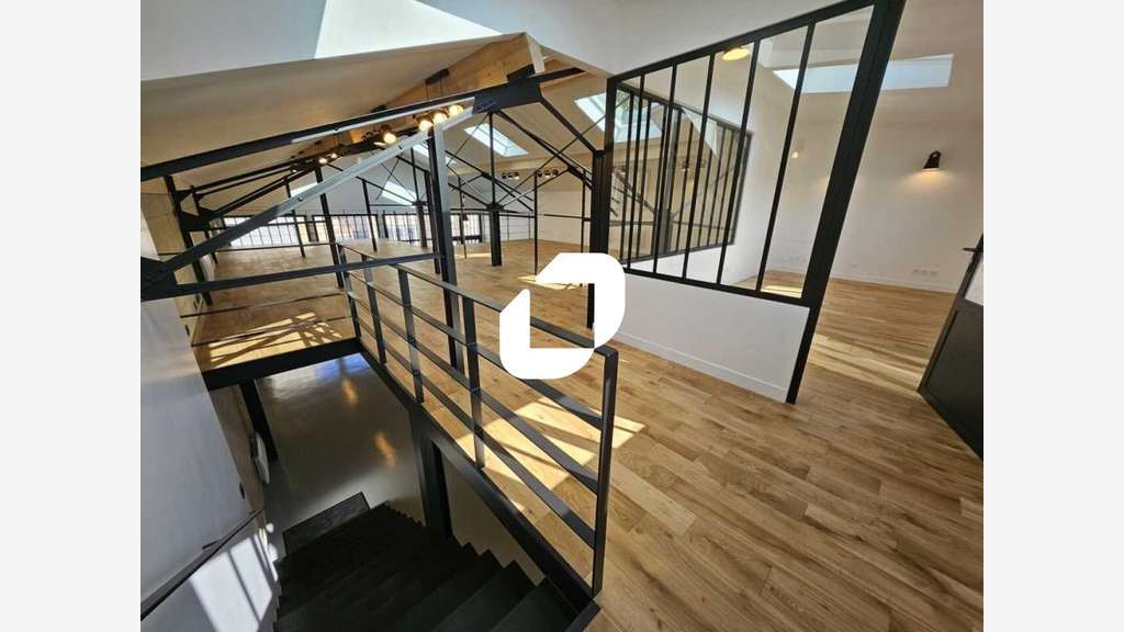 A louer Bureaux 198m² Arcueil