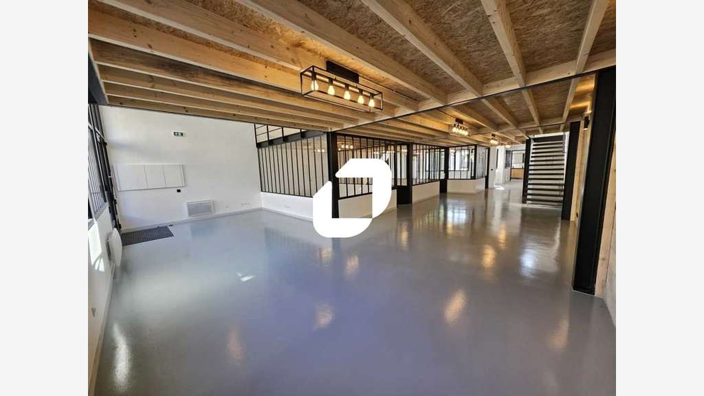 A louer Bureaux 198m² Arcueil