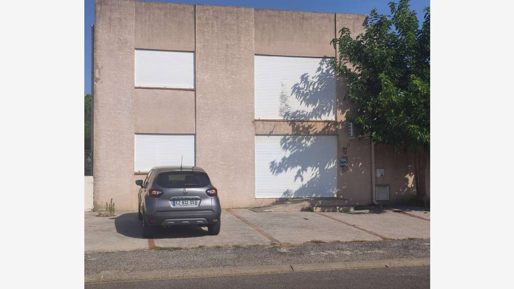Location bureaux professionnels de 71m² à Argelès