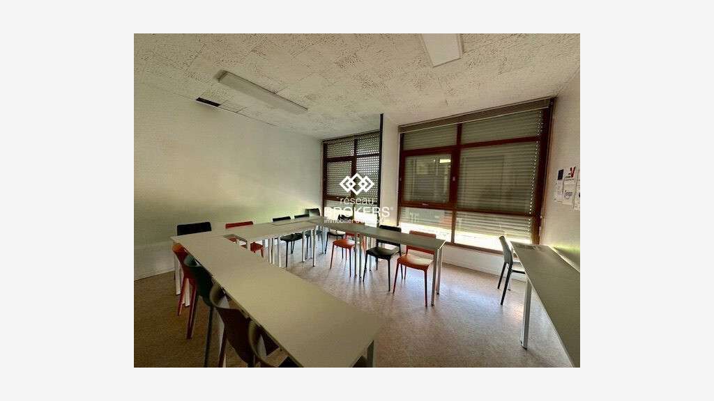 A louer bureaux 220m² à Argenteuil rue République