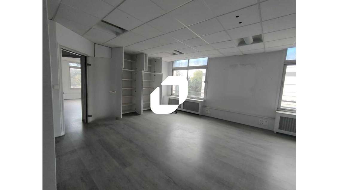 A louer Bureaux 800m² Argenteuil
