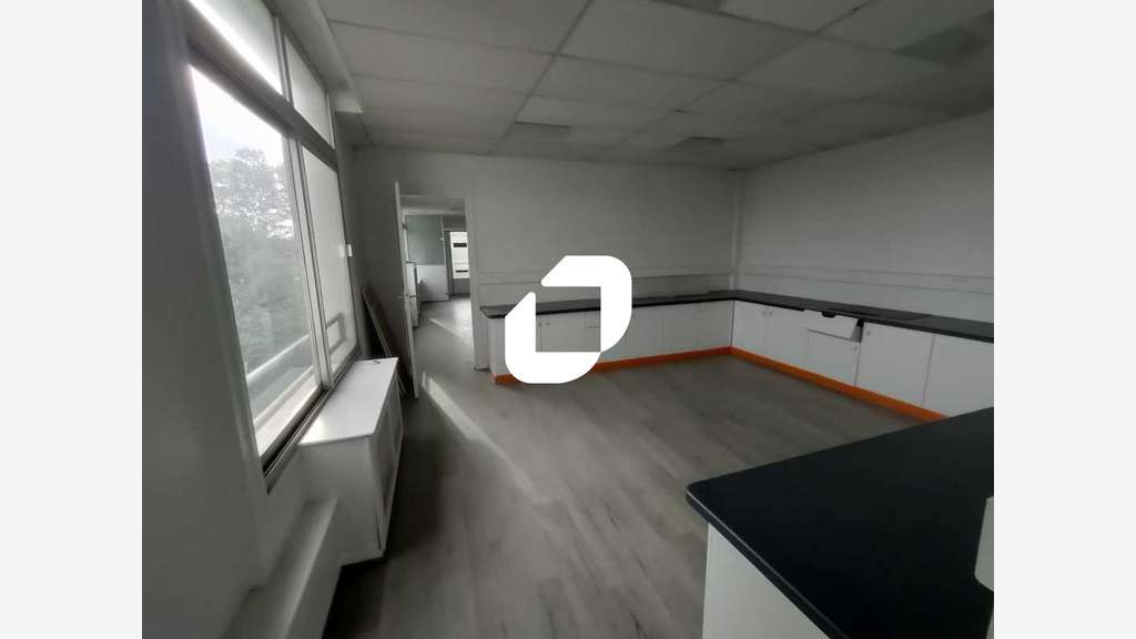 A louer Bureaux 800m² Argenteuil