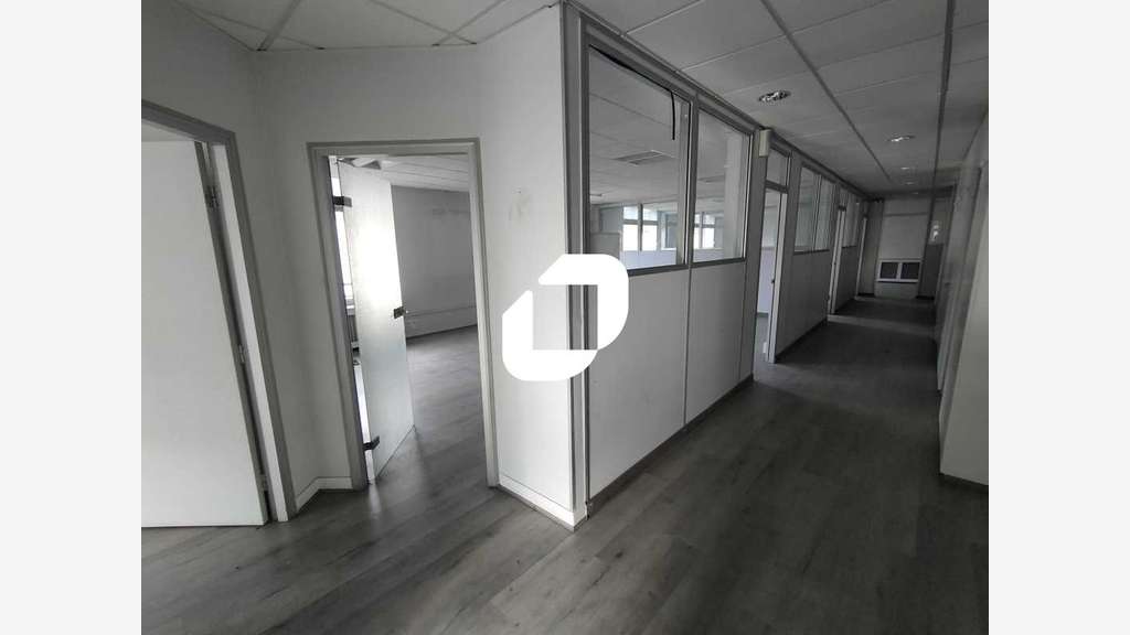 A louer Bureaux 800m² Argenteuil
