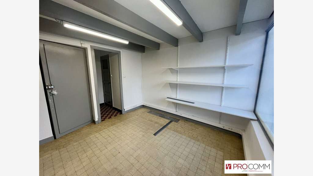 Bureaux 15m² à louer à Arles Trinquetaille 