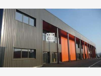 Bureaux neufs 175m² à louer à Arnas