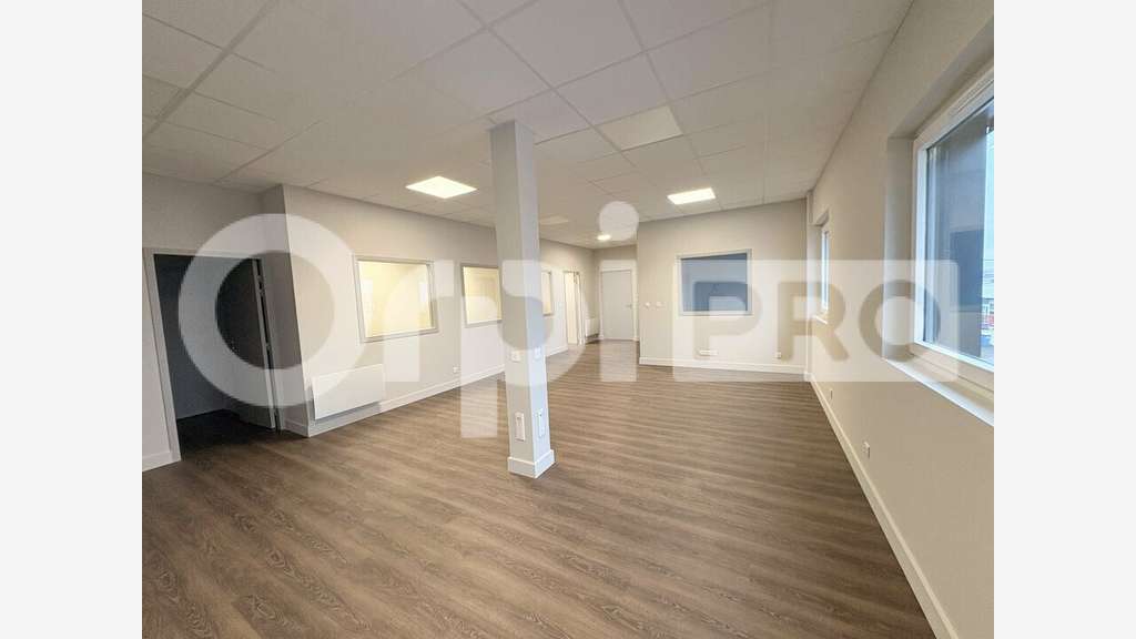 A louer bureaux 132m² immeuble standing Arras