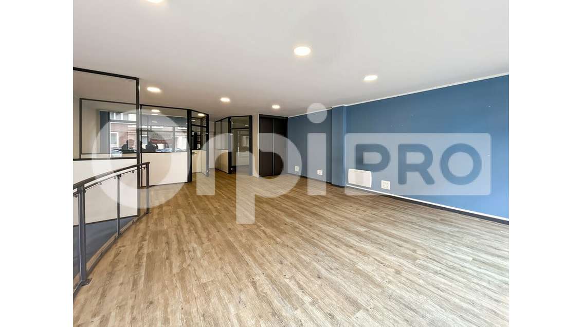 A louer local 125m² Arras emplacement premium