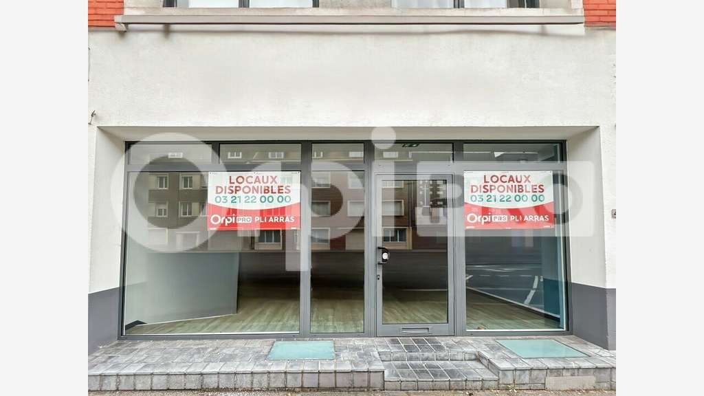 A louer local 125m² Arras emplacement premium
