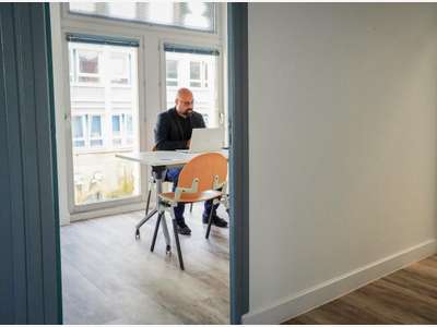 À louer – Bureaux individuels de 9 à 17,20 m² à Ar