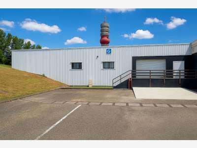 Entrepôt 694m² à louer à Artigues-près-Bordeaux