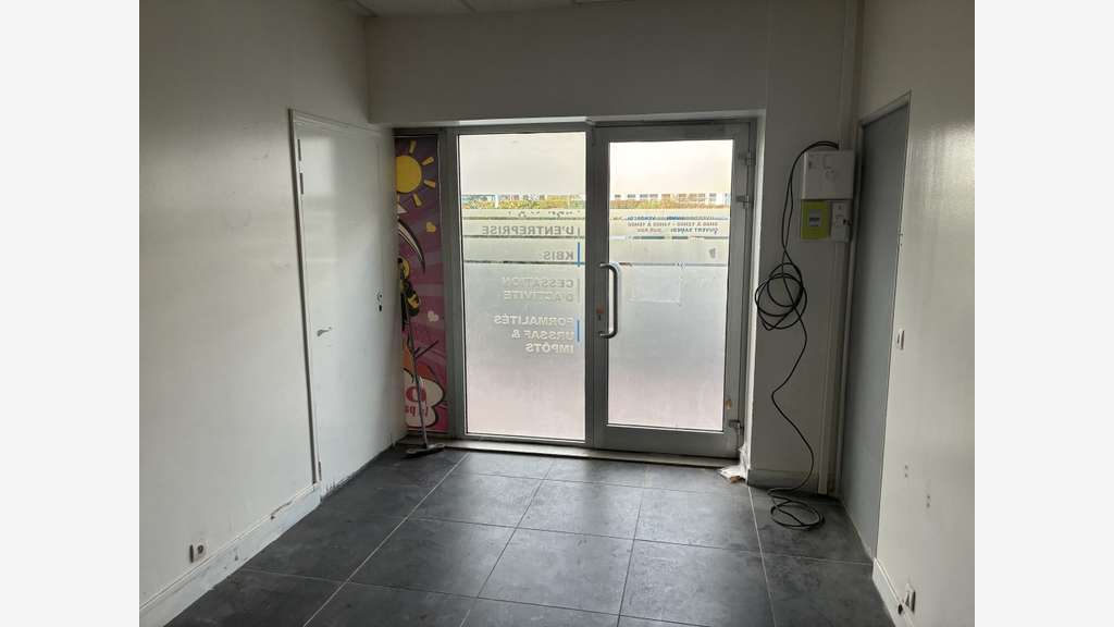 Bureau 14m² à louer à la Tour d'Asnières sur Seine