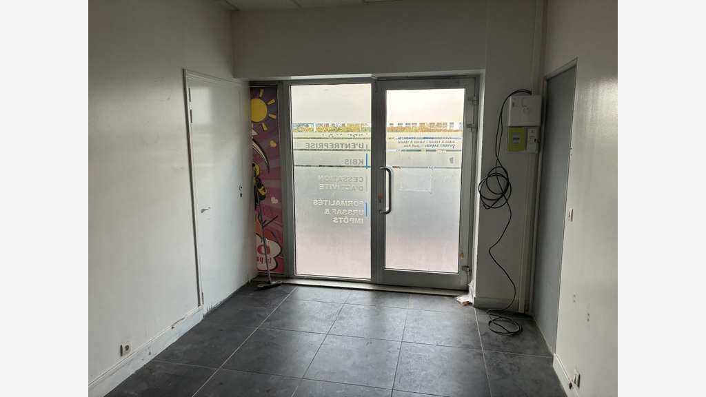 Bureau 14m² à louer à la Tour d'Asnières sur Seine