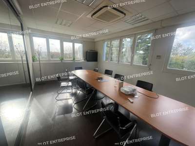 A louer bureaux 285m² à Cesson-Sévigné