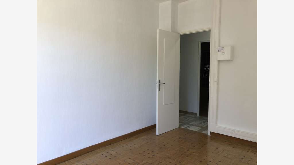 Bureaux 126m² à louer proche Paluds 13400 Aubagne
