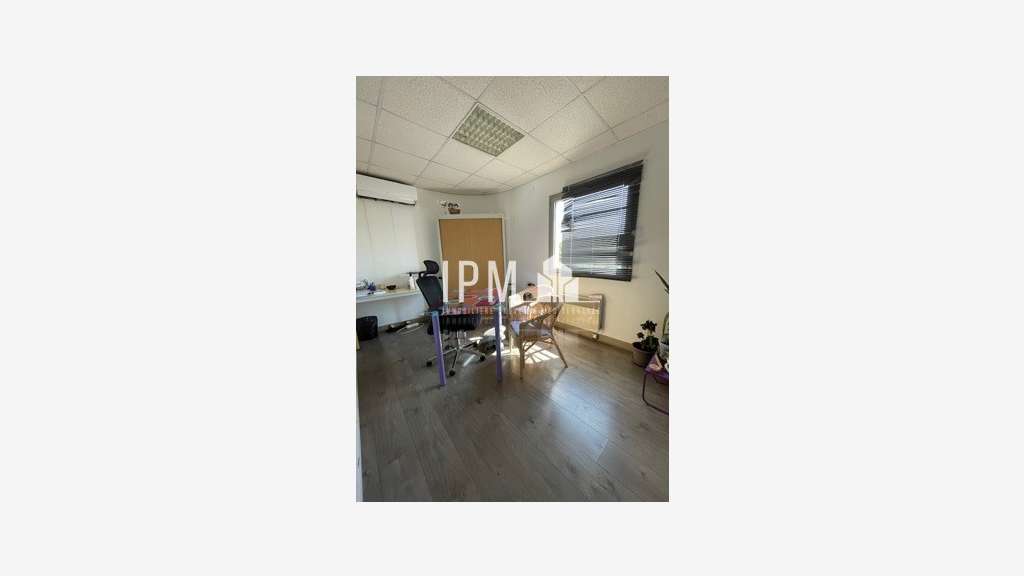 Bureaux de 213m² à louer Camp Major 13400 Aubagne