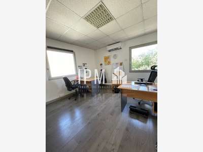 Bureaux de 213m² à louer Camp Major 13400 Aubagne