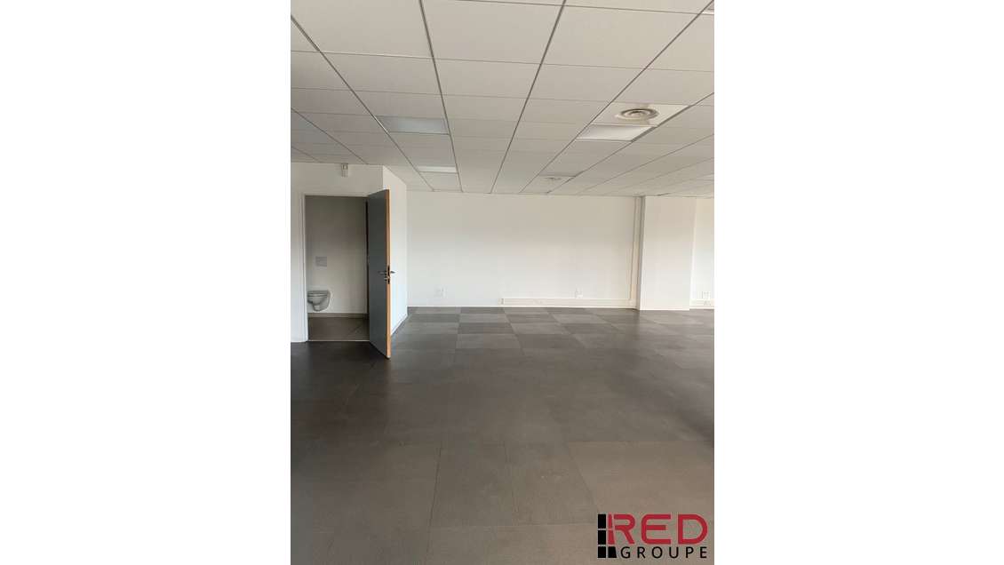 Bureaux 214m² R+2 en très bon état à louer Aubagne