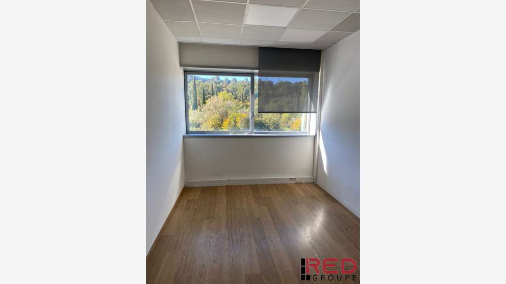 A louer bureaux 460m² zone des Paluds à Aubagne