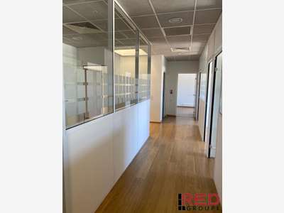 A louer bureaux lumineux 210m² Aubagne Paluds