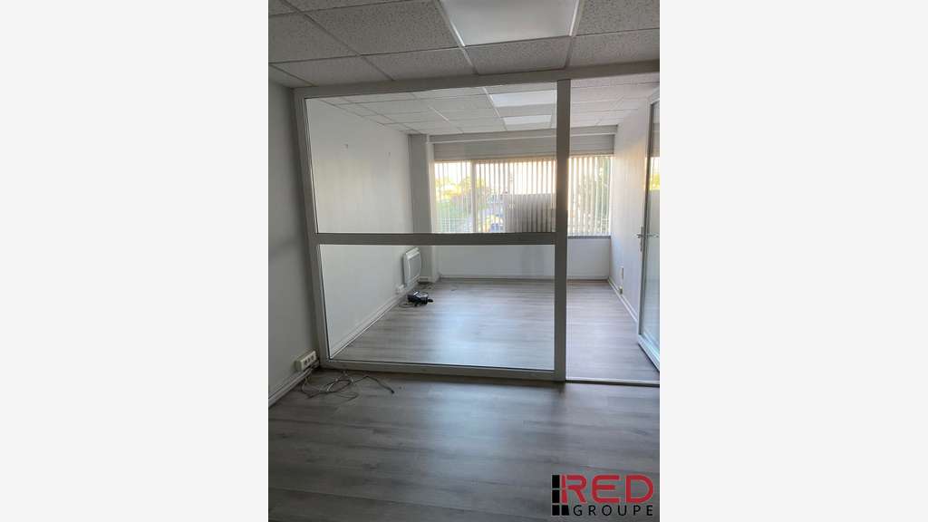 A louer bureaux de 46m² en R+1 Aubagne Paluds