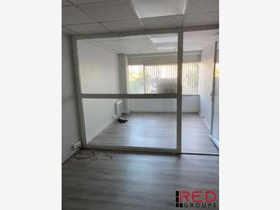 A louer bureaux de 46m² en R+1 Aubagne Paluds