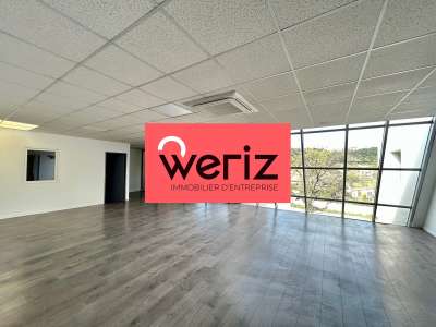 A louer local activité 200m² Aubagne axe passant
