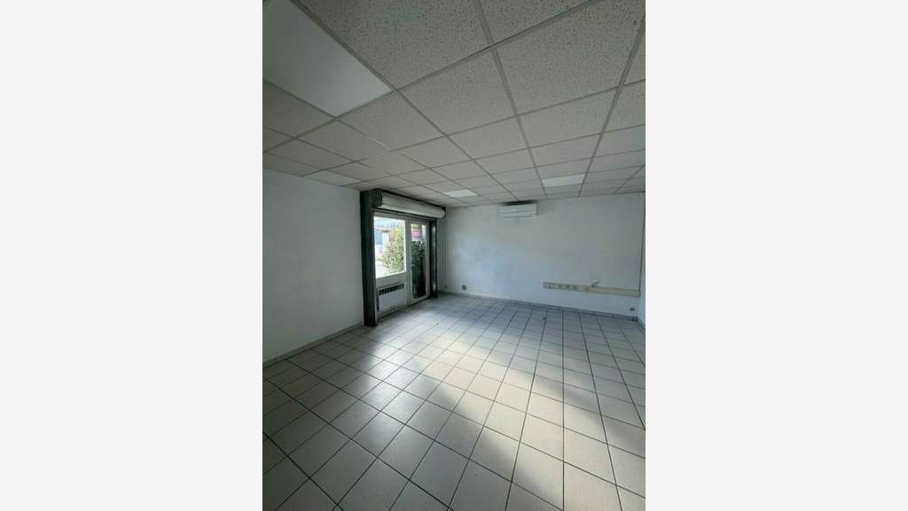 Bureaux 27m² à louer ZI des Paluds à Aubagne