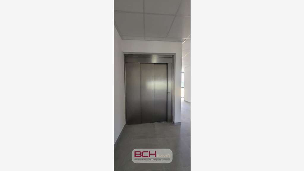 Location plateau de bureaux neufs, PMR, terrasse,