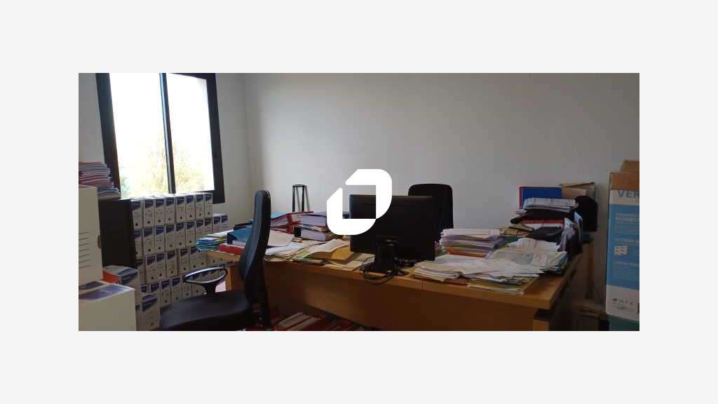 A louer Bureaux 160m² Aubergenville