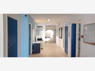 A louer Bureaux 800m² Aubergenville